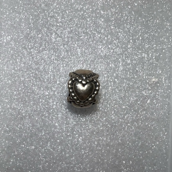 Pandora heart charm - Picture 2 of 3